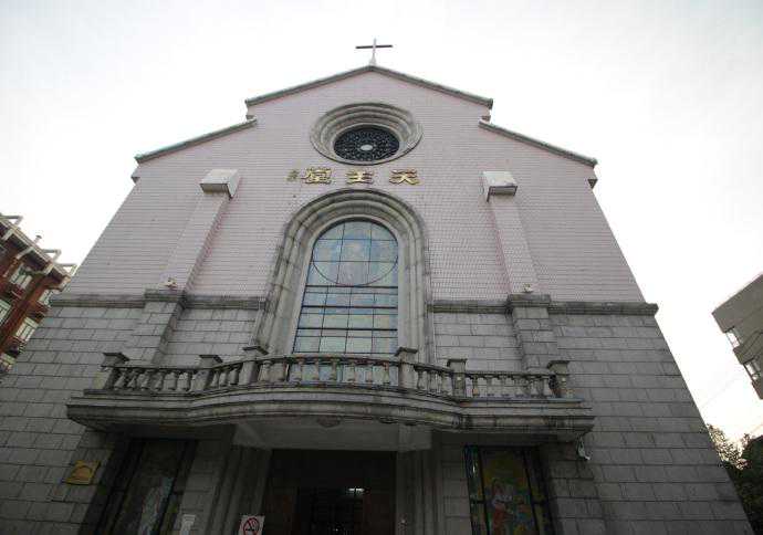 生肖鼠四月运势：春风化雨，福满人间